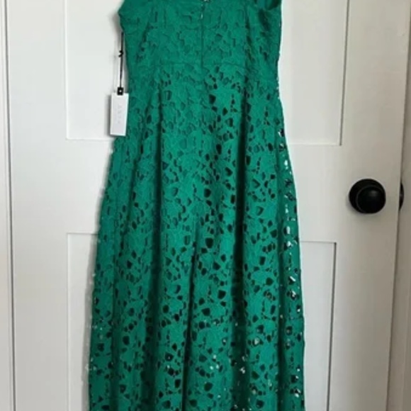 Astr the Label emerald green cut out lace midi dress small - Picture 3 of 4